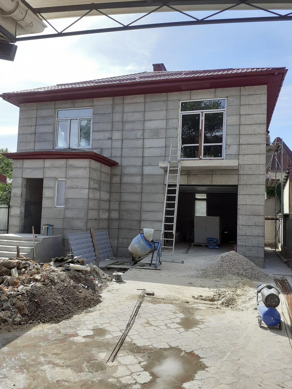 Строительство двухэтажного дома в Джанкое